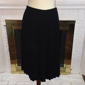 🌹Lauren Ralph Lauren black pleated lined skirt🌹